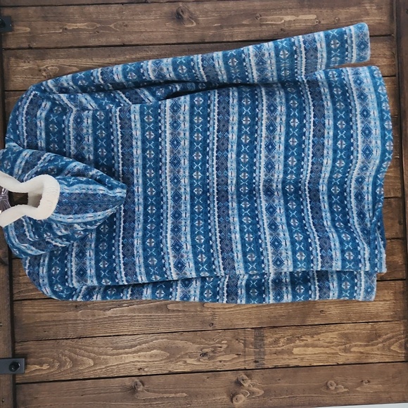 L.L. Bean Blue and White Patterned Womens Heavy Fleece Jacket - Picture 3 of 3